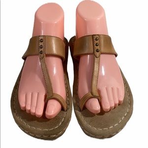 Encanto toe sandals